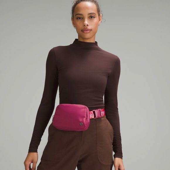LULULEMON 1L EVERYWHERE BELT/CROSSBODY BAG *WORDMARK - Picture 5 of 10